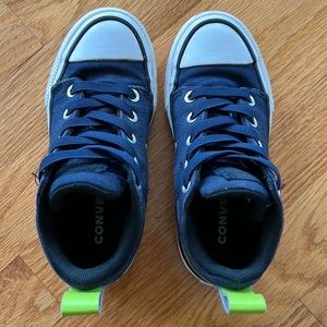 Converse mid top size 11 kids